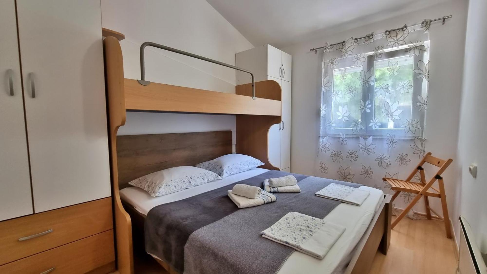 Apartments Gajo Omiš Zimmer foto